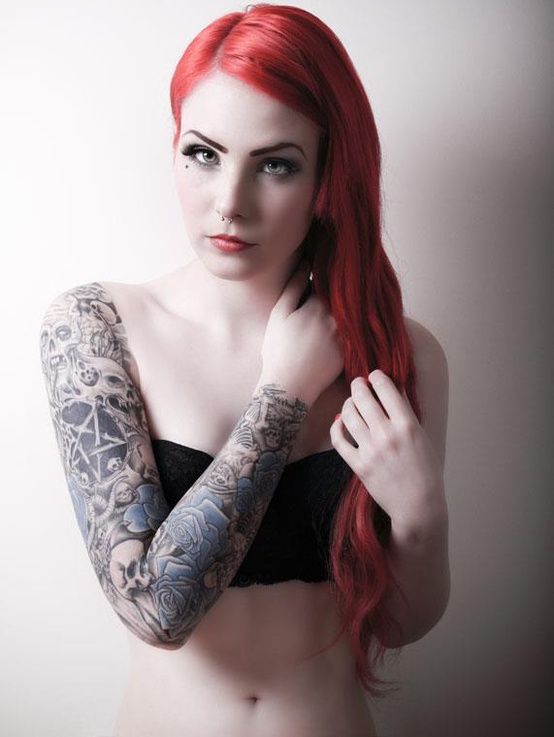 Leanne James skull tattoos 3
