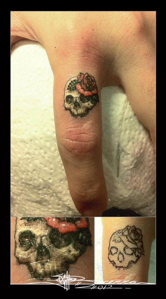 Skull finger tattoos by J Becerra 2