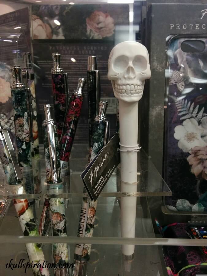 skull pen